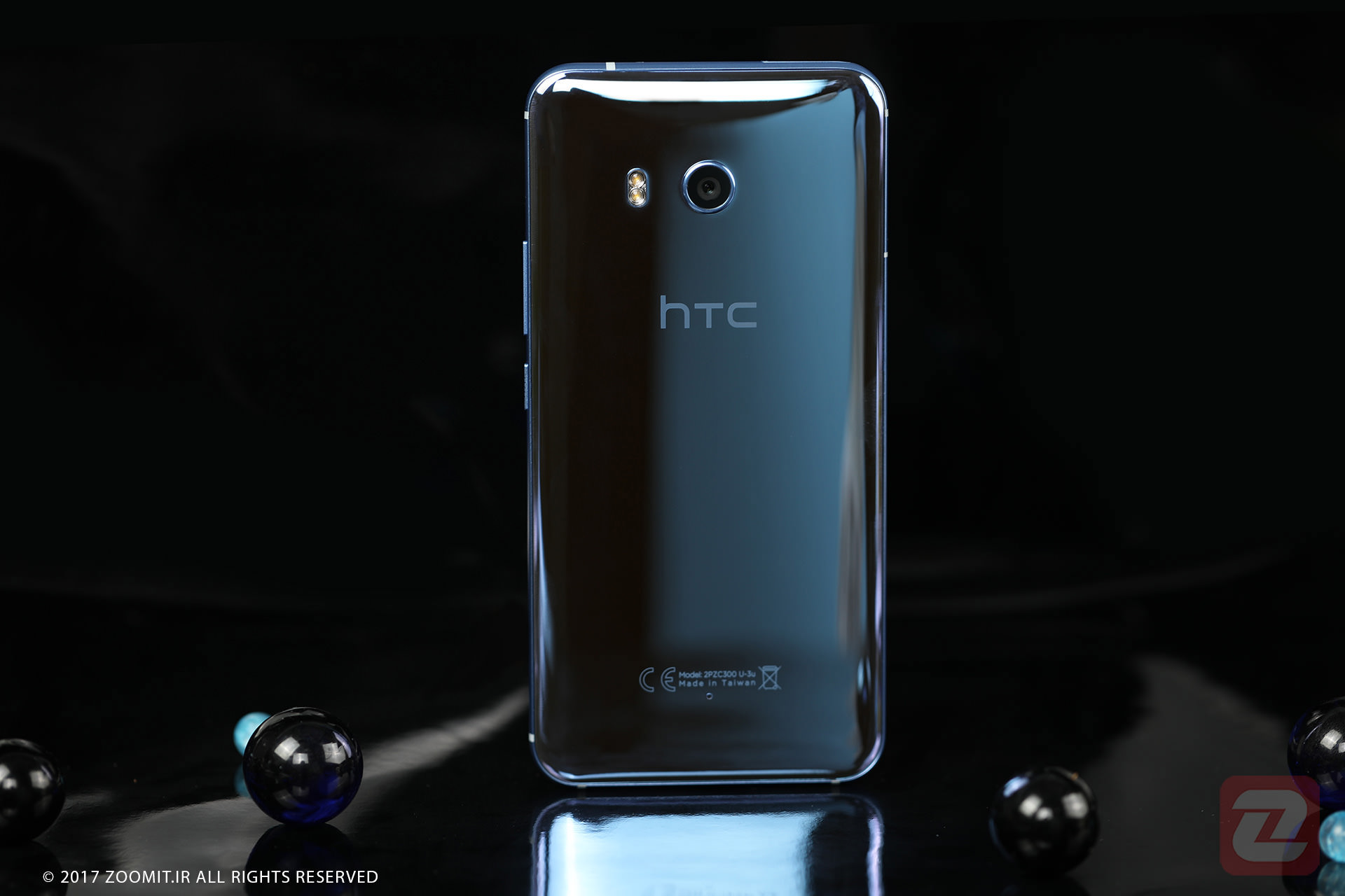 اچ تی سی یو 11 / HTC U11